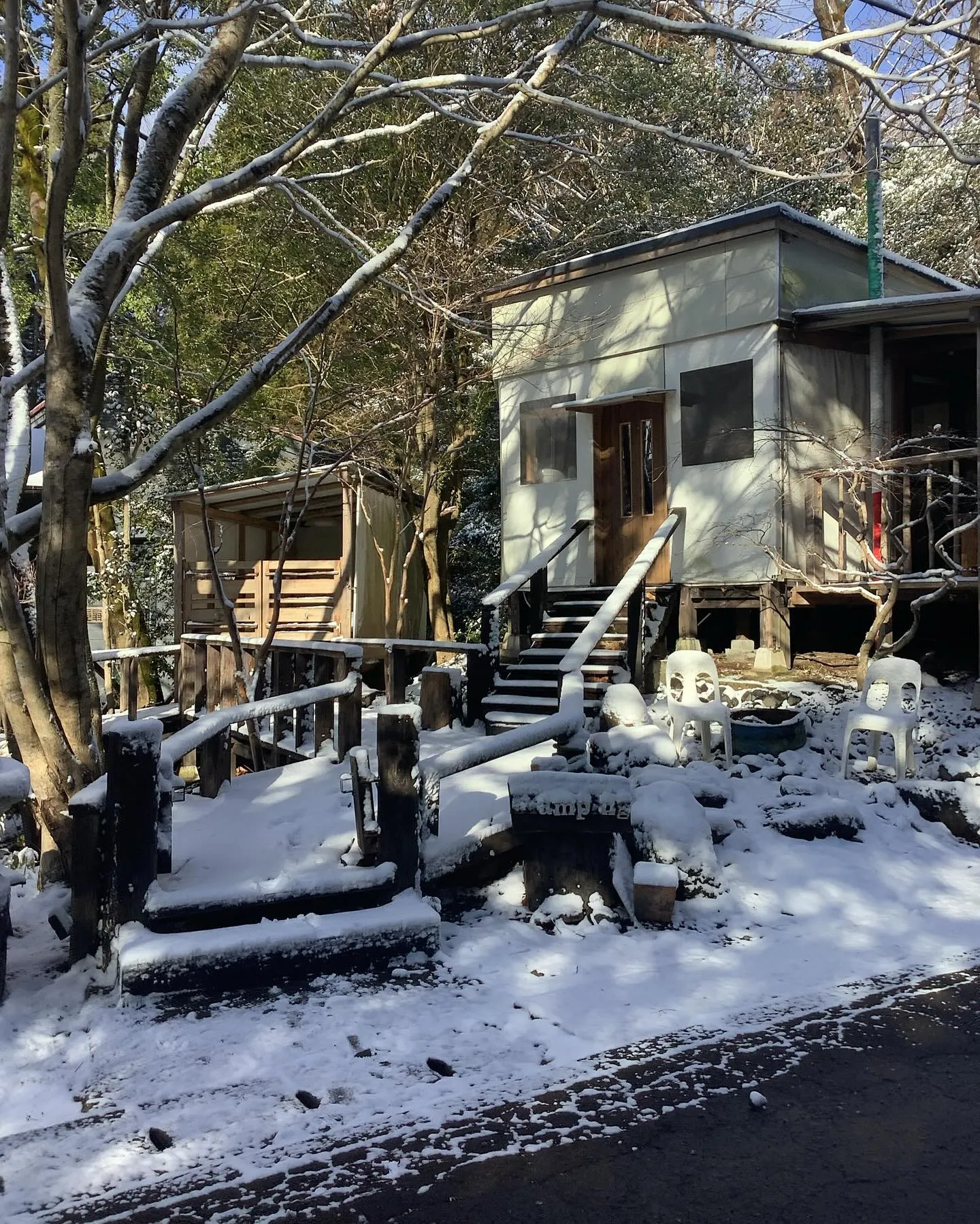 ひめしゃらを周辺は雪、本当に寒い、こういゅう時は室内であった...