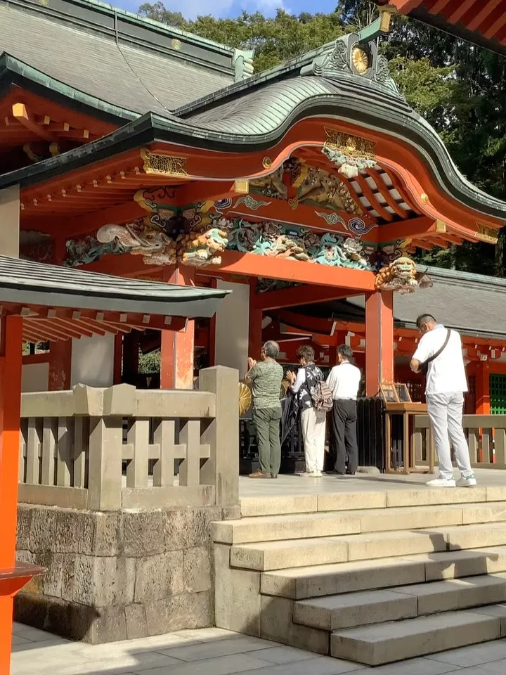 国宝霧島神宮と霧島連山